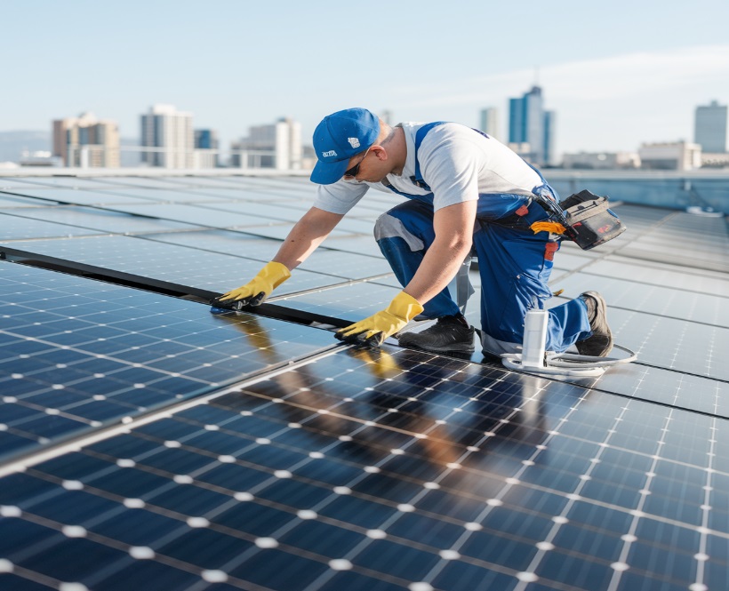 limpieza de paneles solares en Puerto Rico